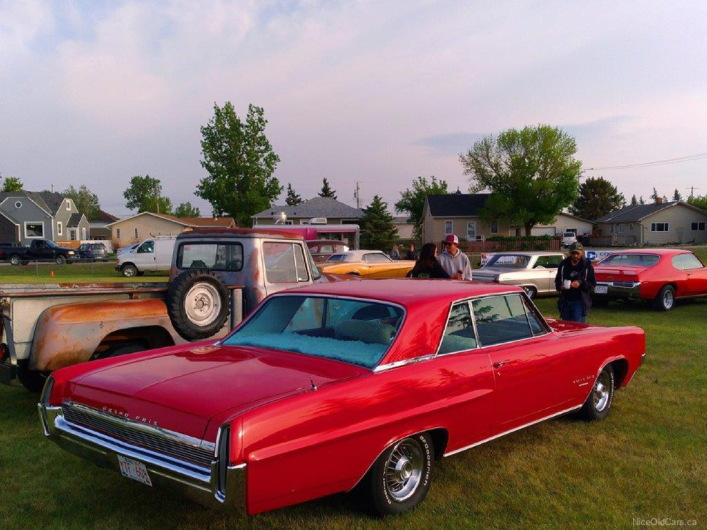 64 Pontiac Grand Prix